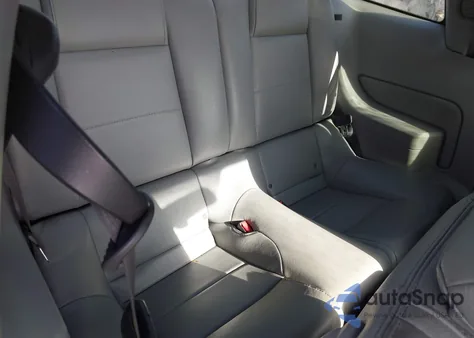 2008 Ford Mustang V6 Deluxe/V6 Premium z USA, uszkodzony, nr VIN 1ZVHT80N685204494